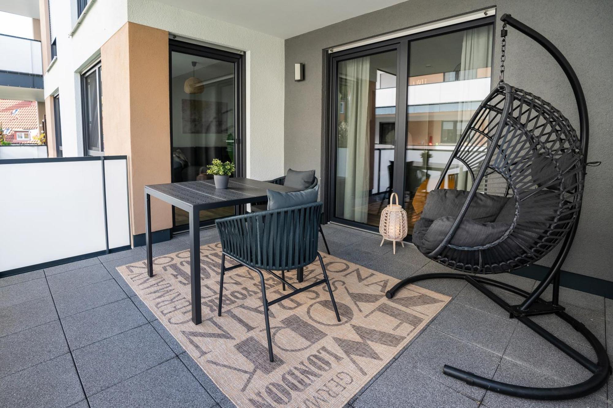 Reitz - Apartment I Zentrale Lage I Stellplatz I 55Qm I 2 Zimmer I Kueche I Bad I Terrasse Bad Hersfeld Eksteriør bilde