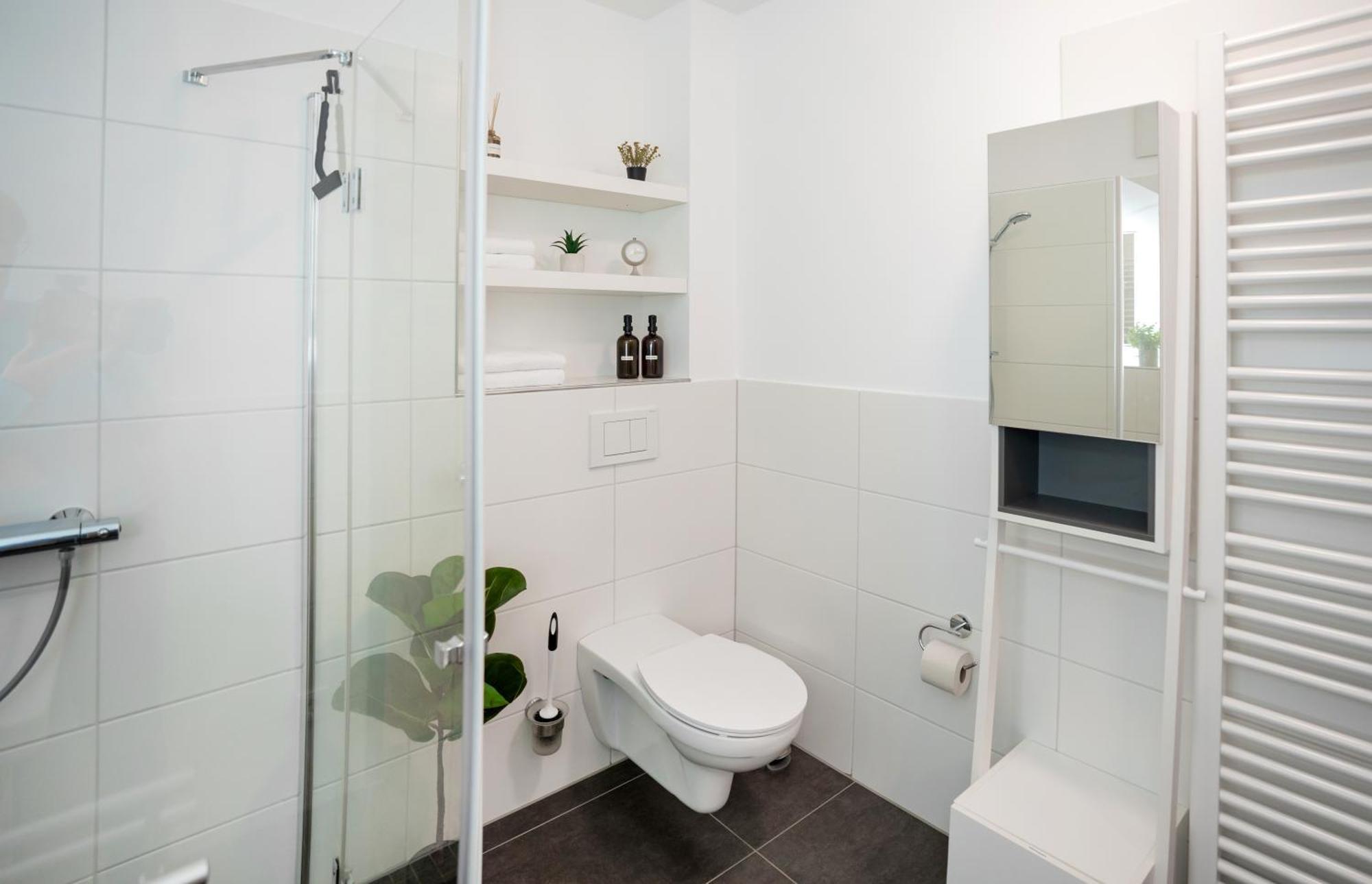 Reitz - Apartment I Zentrale Lage I Stellplatz I 55Qm I 2 Zimmer I Kueche I Bad I Terrasse Bad Hersfeld Eksteriør bilde